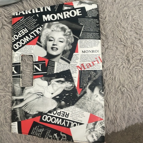 Marilyn Monroe clutch.